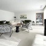 Uccelli Modern 5 Etoiles With Heated Pool For 12 People