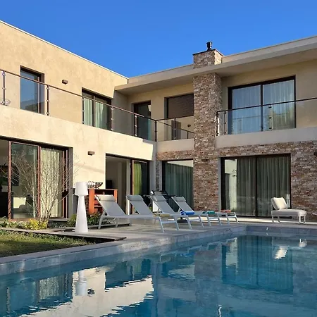 Uccelli Modern 5 Etoiles With Heated Pool For 12 People Villa *